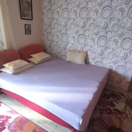Imadni Valo Sarokkadas Belvarosaban Апартаменты Шальготарьян