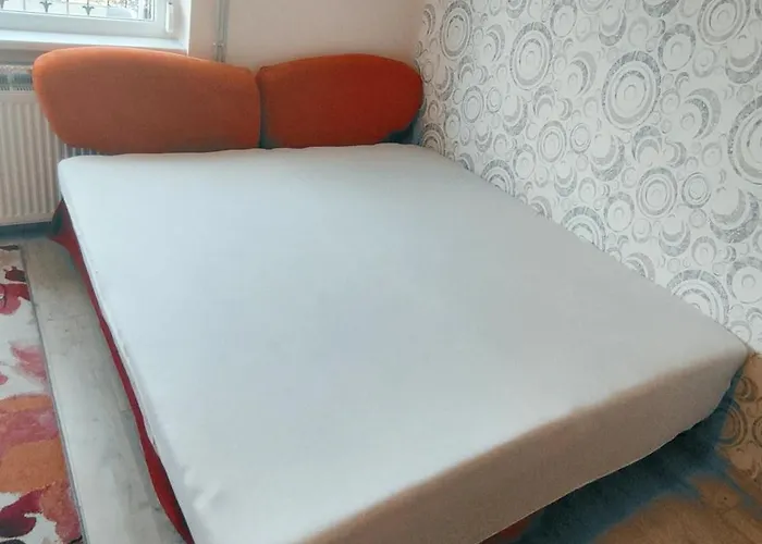 Imadni Valo Sarokkadas Belvarosaban * Salgotarjan